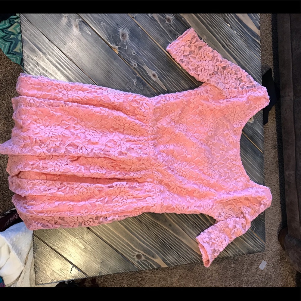 Midsleeve dress